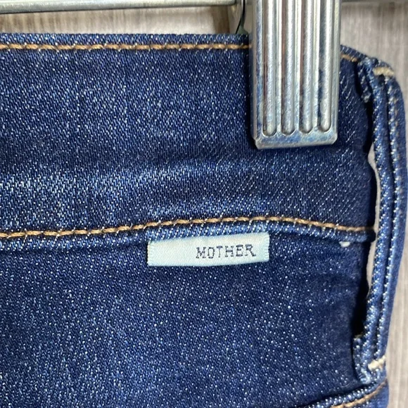 NWT MOTHER The Insider Crop Step Fray Jean in Off Limits - Picture 9 of 16